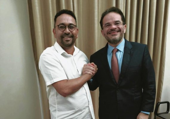 Coopaíba reforça parceria com presidente da ALE em agenda sobre desenvolvimento regional