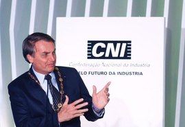 Bolsonaro defende plantação de cana na Amazônia e volta a atacar Greta
