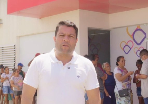 Allan Pierre celebra 4 anos da Clínica da Família no Benedito Bentes