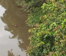 Corpo achado em rio pode ser de jovem desaparecida após ir comprar sorvete