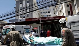 Bombeiros controlam incêndio no hospital de Bonsucesso