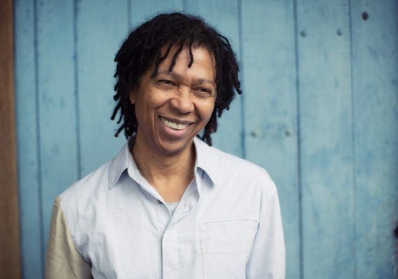 Projeto pode conceder maior honraria legislativa de Alagoas a Djavan