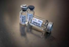 Vacina falsa contra Covid-19 começa a ser vendida no Brasil