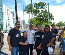 Basile participa de ato de protesto pelo piso salarial dos profissionais e técnicos de enfermagem na Pajuçara