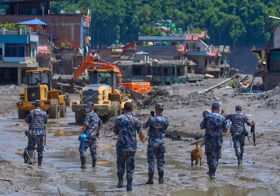 Nepal aceita ajuda internacional após tragédia no Himalaia
