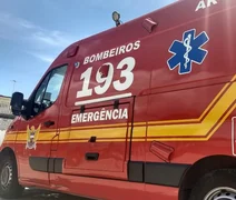 Colisão entre carro e moto deixa uma mulher ferida em Maceió