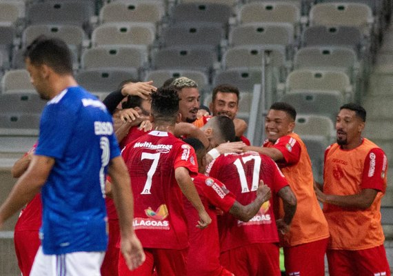 CRB enfrenta Botafogo-SP nesta sexta-feira (25)