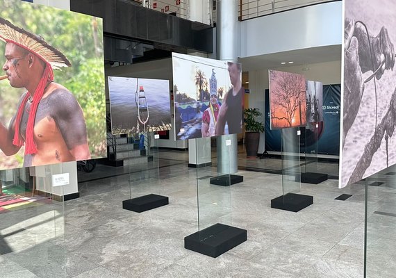 Está aberta ao público a exposição fotográfica “O que os olhos veem, o coração sente”