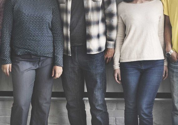 Em 2017, salário médio dos homens foi 17% maior do que o das mulheres
