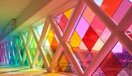 Cobertura de vidro: conheça as cores e como elas podem influenciar no resultado na sua casa