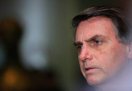 Bolsonaro teme atentado e usa colete à prova de bala durante atos