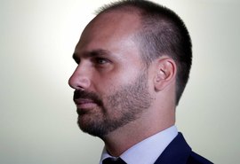 Eduardo Bolsonaro fala que crise no PSL é contornável