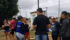 Fiscalização notifica ambulantes irregulares em Maceió