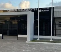 Mulher é presa em Maceió após ameaçar pessoas com faca e agredir PM