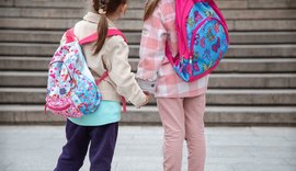 Volta às aulas: confira cinco sinais sobre o peso da mochila escolar