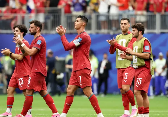 Espanha enfrenta Áustria, Portugal encara Croácia e Suíça duela com Argélia