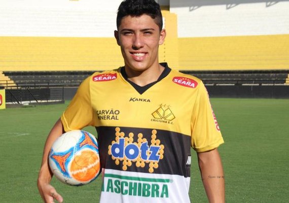 CRB anuncia contratação de atacante Bruno Lopes