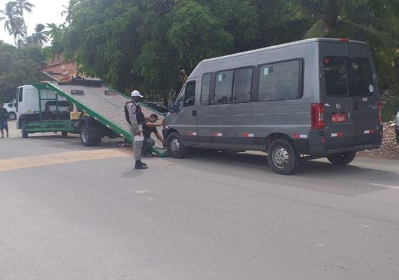 Operação apreende veículos que realizavam transporte clandestino