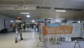 Saúde nega desabastecimento generalizado de vacinas no Brasil