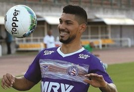 Ex-CSA, volante Yuri vira alvo do CRB para sequência da temporada