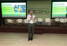 Presidente nacional da Unicafes elogia cooperativismo em AL e pede união do setor