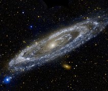 Formação de estrelas em Andrômeda desacelera e galáxia vizinha pode ser a causa
