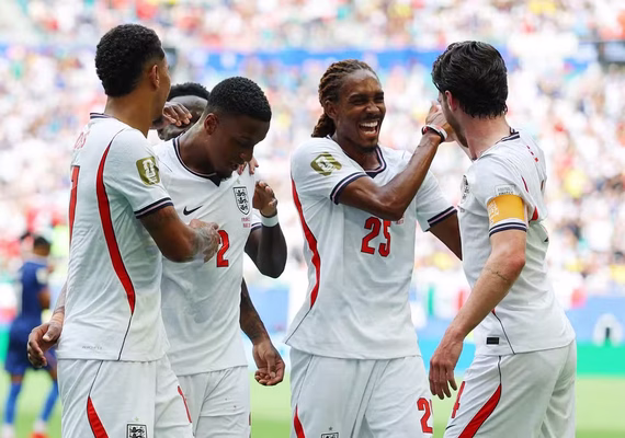 Inglaterra goleia França em jogo de 10 gols e fica com o 3º lugar da Copa