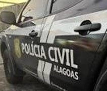 Polícia prende mulher suspeita de planejar duplo homicídio no Antares, em Maceió