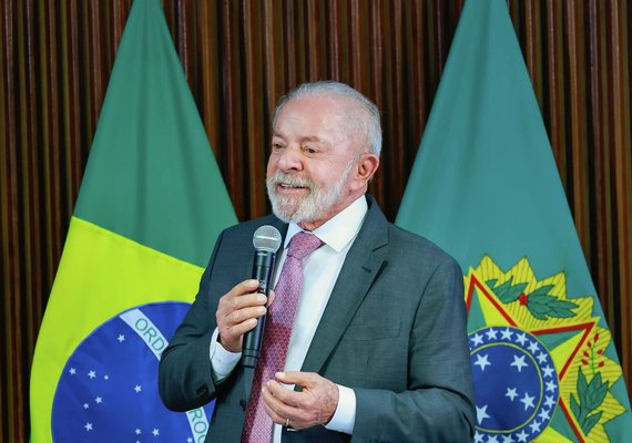 Governo avalia liberar até R$ 17 bilhões do FGTS para quitar dívidas de brasileiros