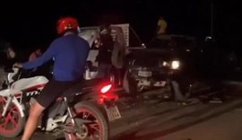 Colisão entre dois veículos deixa duas pessoas feridas na AL-101 Norte
