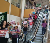 Profissionais da educação de Maceió rejeitam 4% e iniciam série de protestos contra Prefeitura