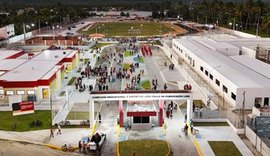 Marechal inaugura 1ª etapa do maior complexo educacional e esportivo de AL