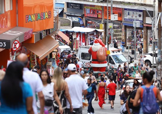 Novo salário mínimo será de R$ 1.621 a partir de janeiro de 2026