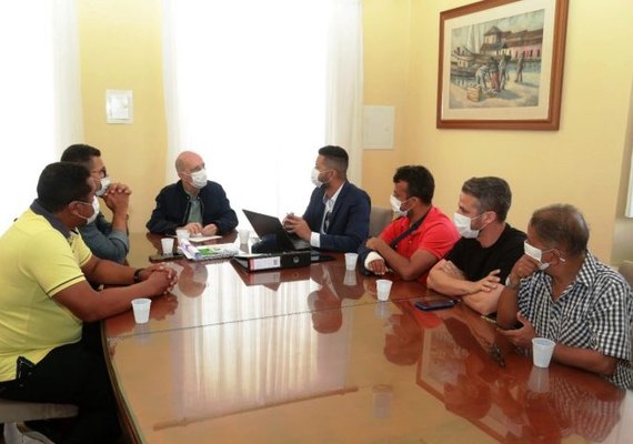 Distorção salarial entre servidores da Prefeitura de Penedo será corrigida, afirma prefeito