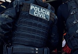 Idoso é preso suspeito de agredir a enteada e abusar sexualmente da própria neta em União dos Palmares