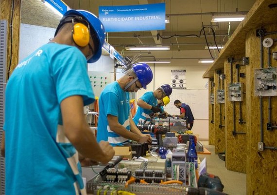 Previsão de queda da economia deste ano piorou de 3,76% para 4,11%