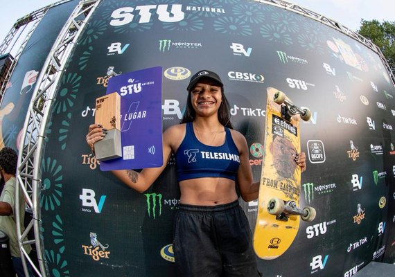 Alagoana Karolzinha fica em segundo lugar na etapa STU Recife de Skate