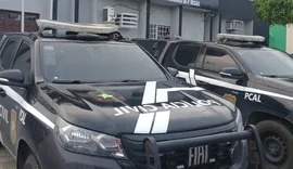 Operação prende suspeitos, arma e drogas em São Miguel dos Campos