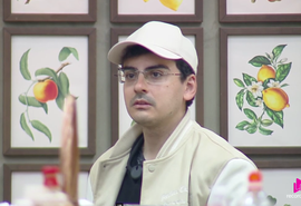 Dudu Camargo vira alvo de ação judicial durante “A Fazenda 17”