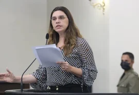 Deputada se desfilia do MDB e deve anunciar novo partido nos próximos dias