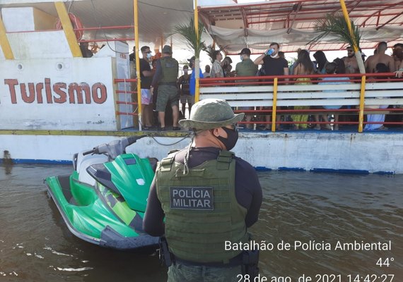 Festa com mais de 100 pessoas é flagrada pela Polícia Ambiental na Lagoa Mundaú