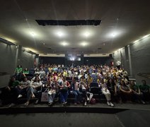 “Essa é a minha primeira vez no cinema”, diz estudante durante ação com alunos da rede pública em AL