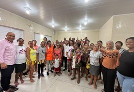 Unicafes visita cooperativa de marisqueiras de Maceió e destaca potencial da atividade