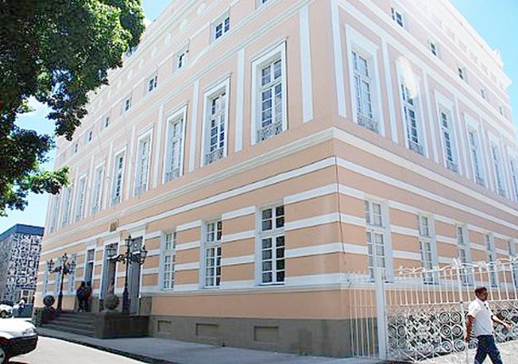 Vaga para o TCE/AL pode causar confronto entre governo e Assembleia