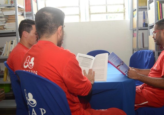 Cresce número de internos que cursam ensino superior no presídio