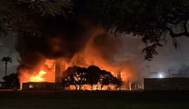 Incêndio atinge prédio da UFPE um dia após ato de estudantes no campus