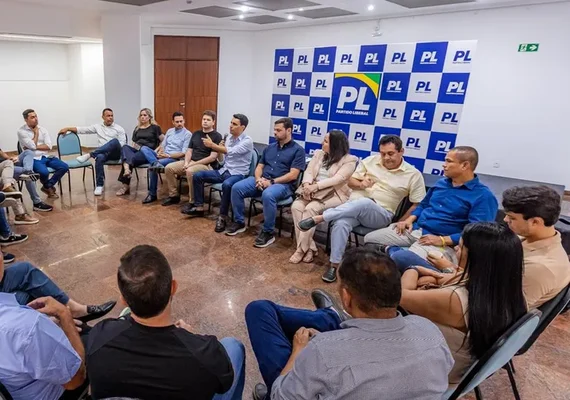 Reviravolta: JHC monta chapa para fazer duas vagas de federal no PL