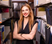 Professora da Ufal é premiada por pesquisa em matemática antirracista