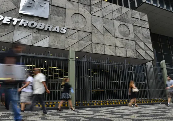 Petrobras diz que pode reduzir impacto da alta do petróleo no Brasil