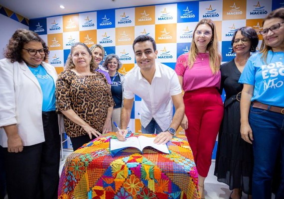 Prefeitura de Maceió assina contrato com cooperativas para ampliar coleta seletiva